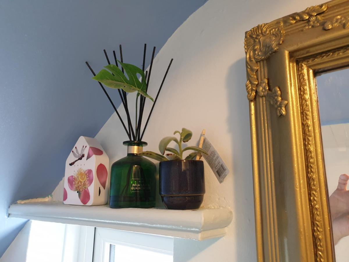 Lotus Pod House Homestay Horsell Eksteriør billede